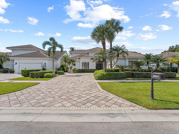 2nd image of 2821 Bent Cypress Road