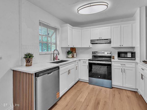 2nd image of 7420 STONEHURST Road S