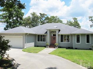 239 Hardison Rd, Holly Ridge, NC 28445