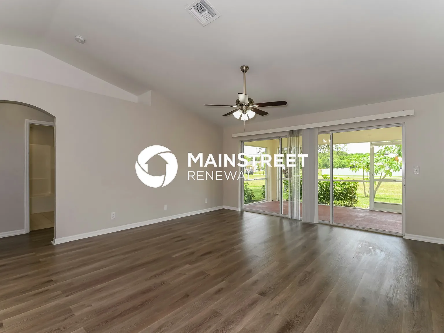 3605 NE 21st Pl — Photo 4
