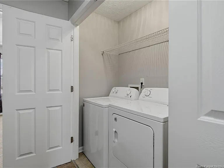 142 Collinwood Dr — Photo 27
