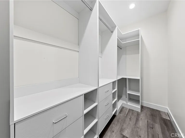 8832 Odessa Ave — Photo 21