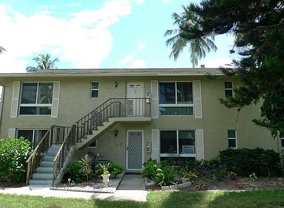 2nd image of 78 Glades Blvd APT 3