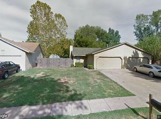 1203 N Narcissus Ave, Broken Arrow, OK 74012