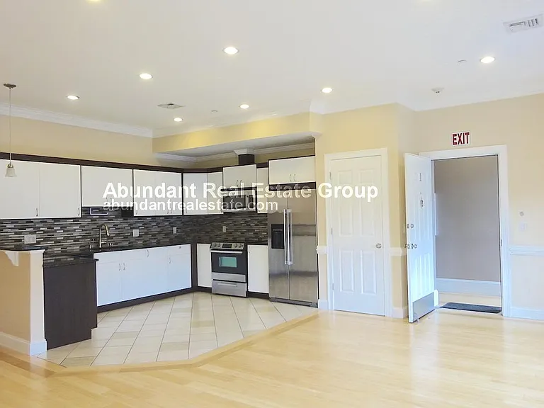473 Revere Beach Pkwy #1 — Photo 2