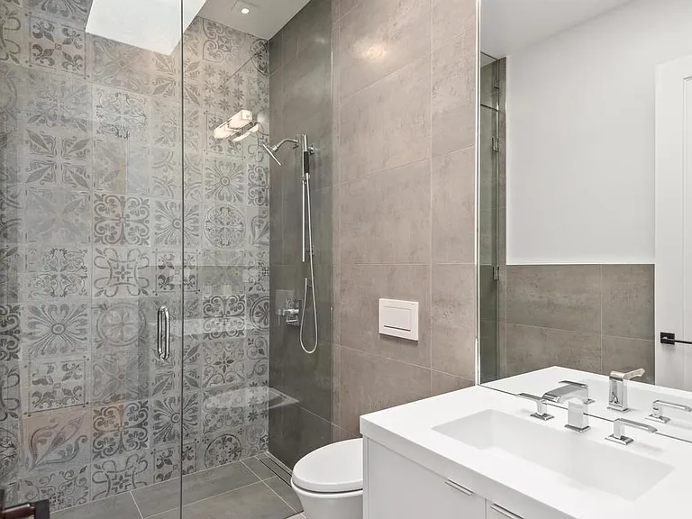 807 Treat Ave — Photo 12