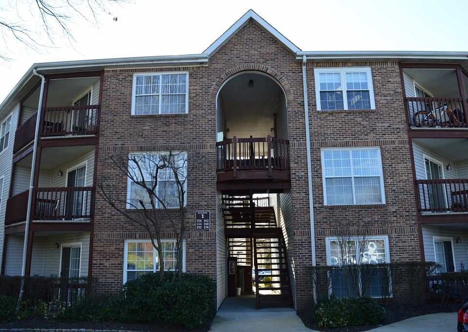 1st image of 156 Lynette Dr