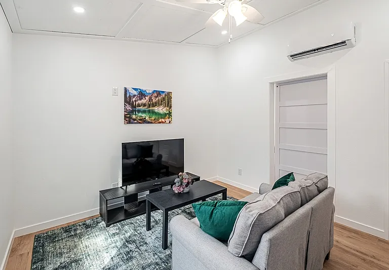 204 Marlin St #10 — Photo 10