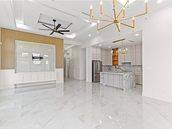 5th image of 601 Helen Ave