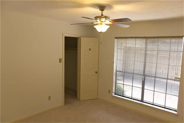 10010 Sagegreen Dr — Photo 12