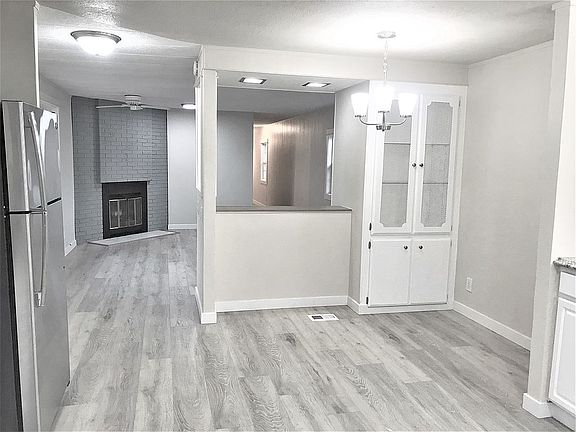 4th image of 300 SW 7th Ave Unit 1216
