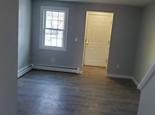 26 Angell St, Johnston, RI 02919