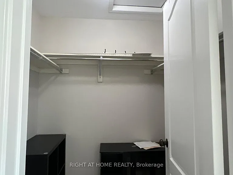 39 Golden Iris Cres — Photo 39