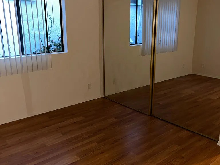 828 S Maryland Ave #2 — Photo 10