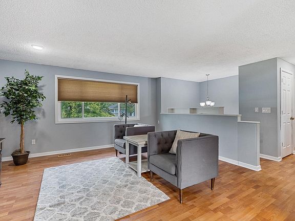 2nd image of 3411 W Heroy Ave