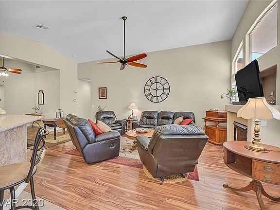 4th image of 8011 Glistening Glen Ave