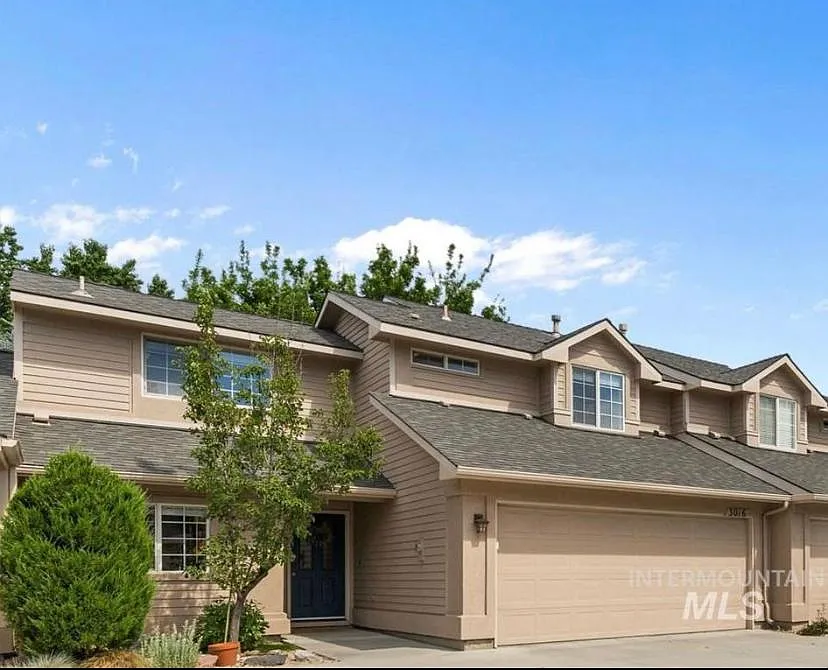 3 bed, 2.5 bath, 1610 sqft, $2,950 — Photo 4