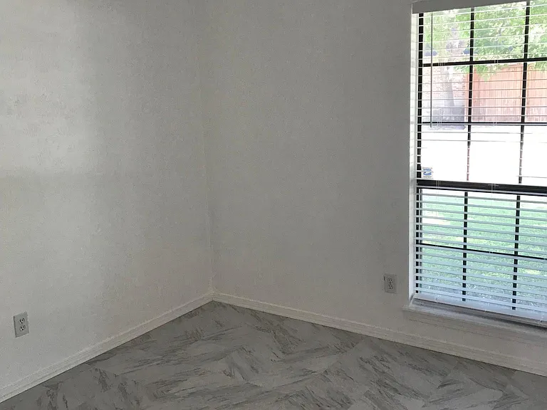 7408 Catamaran Dr — Photo 15