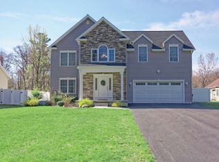 1 Michael Dr, Schenectady, NY 12303