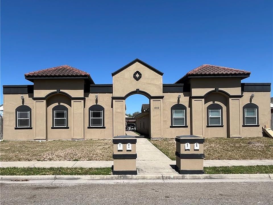 1st image of 1902 W Bronze St #2
