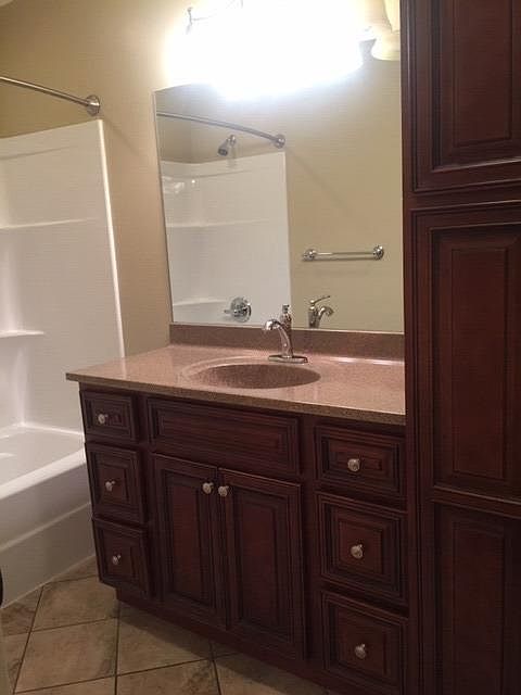 2nd image of 505 W 3rd St APT 3