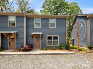 52 Trevor Trl, Clyde, NC 28721