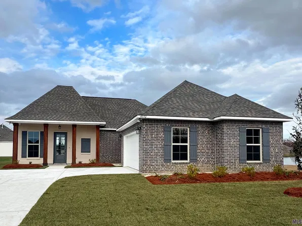 4892 Greens Dr, Addis, LA 70710