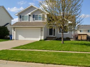 1025 SE 4th St, Grimes, IA 50111