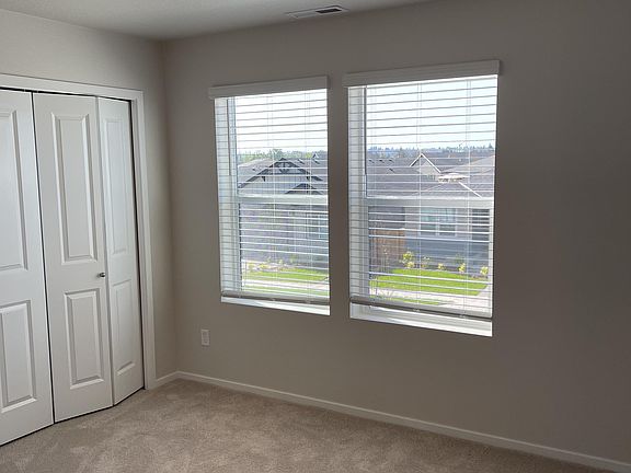 3rd image of 481 Himalaya St NE