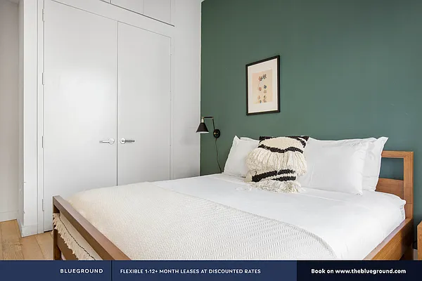 Rented by The Blueground | media 77