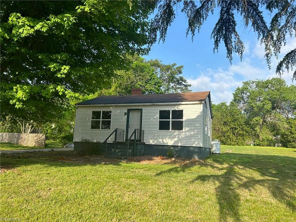 1st image of 125 Ivanhoe Ln