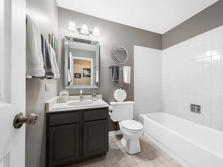 113 Prairieview Ct #1 — Photo 16