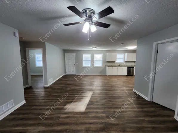 715 W Creek Cir, Monroe, GA 30655