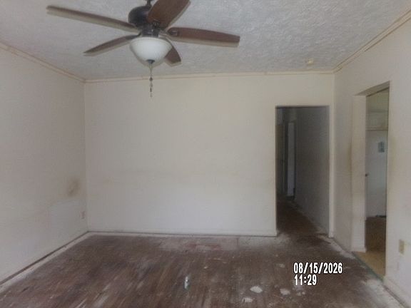 2nd image of 109 21st Ave W