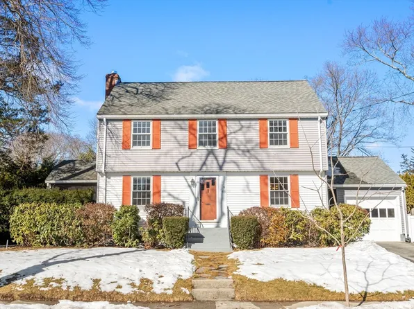 66 Fessenden St, Newton, MA 02460