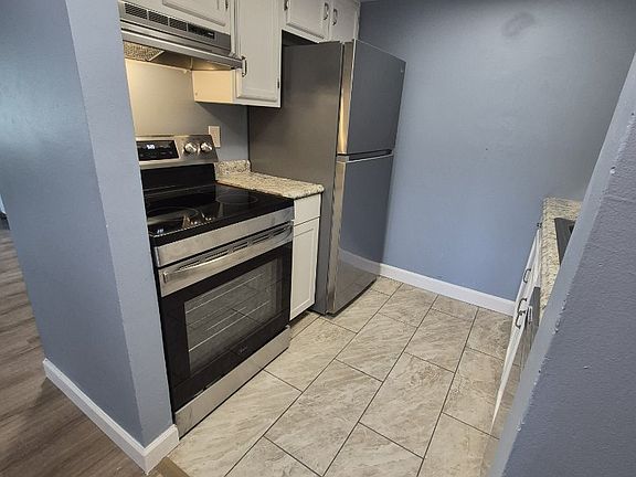 2nd image of 8749-8751 Shadycreek Dr