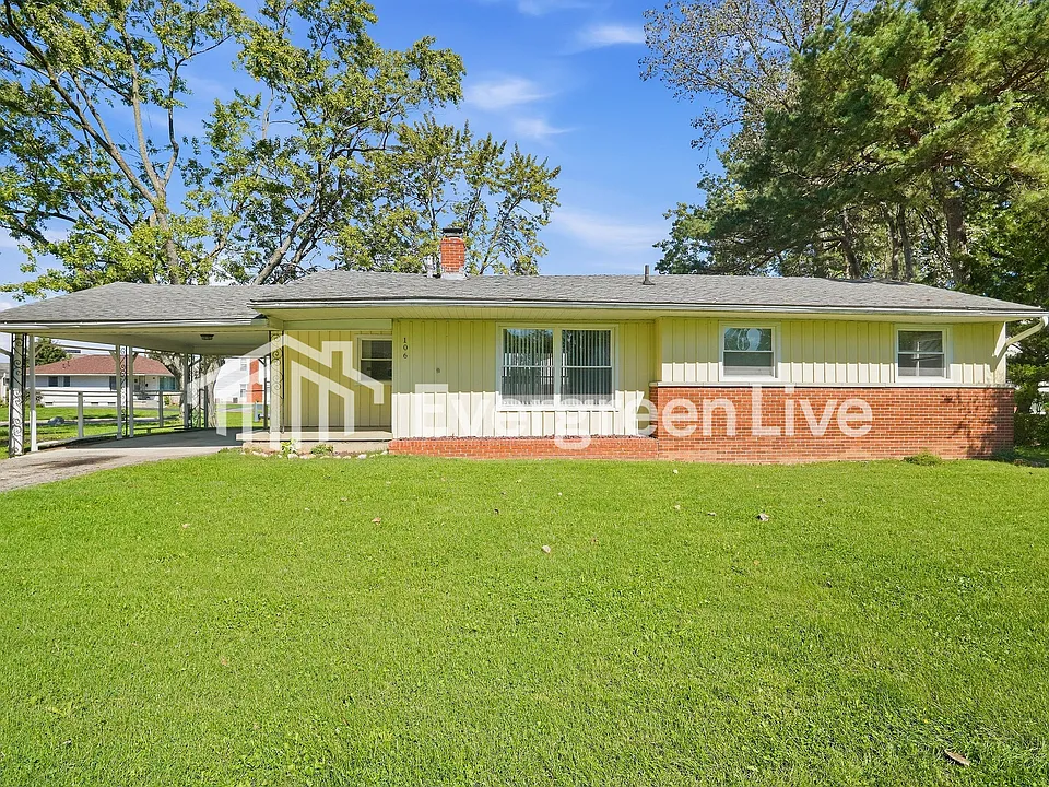 106 Pinewood Dr