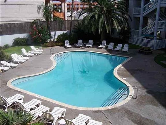 4th image of 6102 Seawall Blvd #253