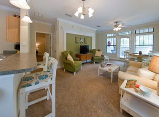 604 SW 10th St APT 303, Gainesville, FL 32601