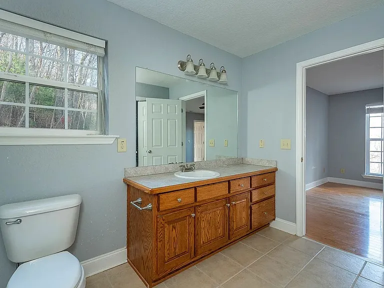 781 Parker Farm Rd — Photo 16