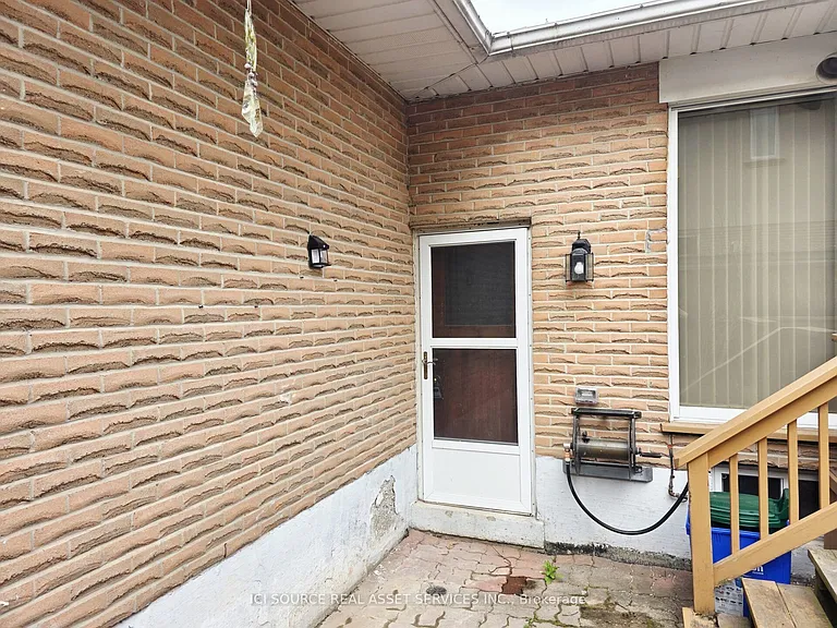 1324 Odessa Cres #BASEMENT — Photo 10