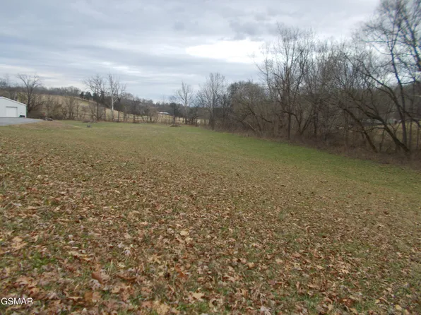 440 Mountain Lake Rd, Newport, TN 37821