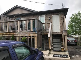 15 Chicopee Park Ct, Kitchener, ON N2A3E2
