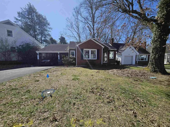 2706 Iroquois Ave, Ashland, KY 41102