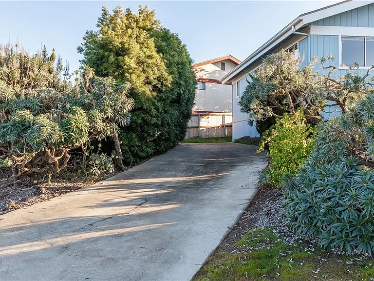 2440 Oak Ridge Dr — Photo 29