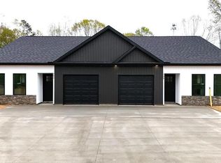 380 Davis Rd, Spartanburg, SC 29303