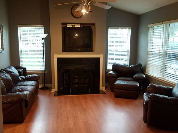 4th image of 126 Mount Zion Dr