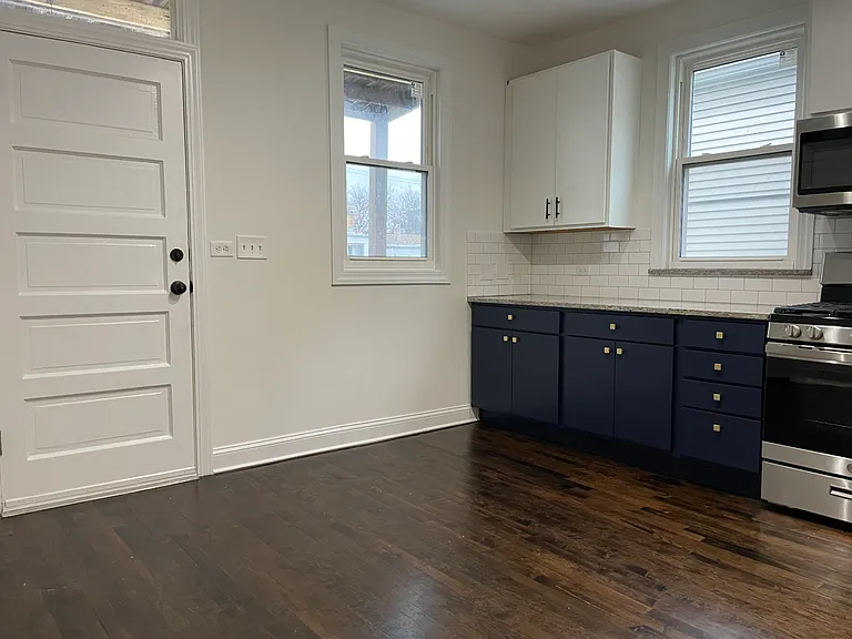 3237 N Ridgeway Ave #2 — Photo 9