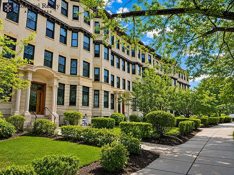 1880 Commonwealth Ave #12 — Photo 18