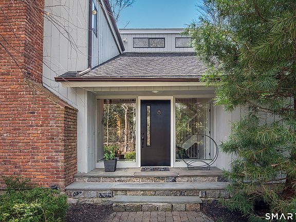 3rd image of 216 Silver Spring Road
